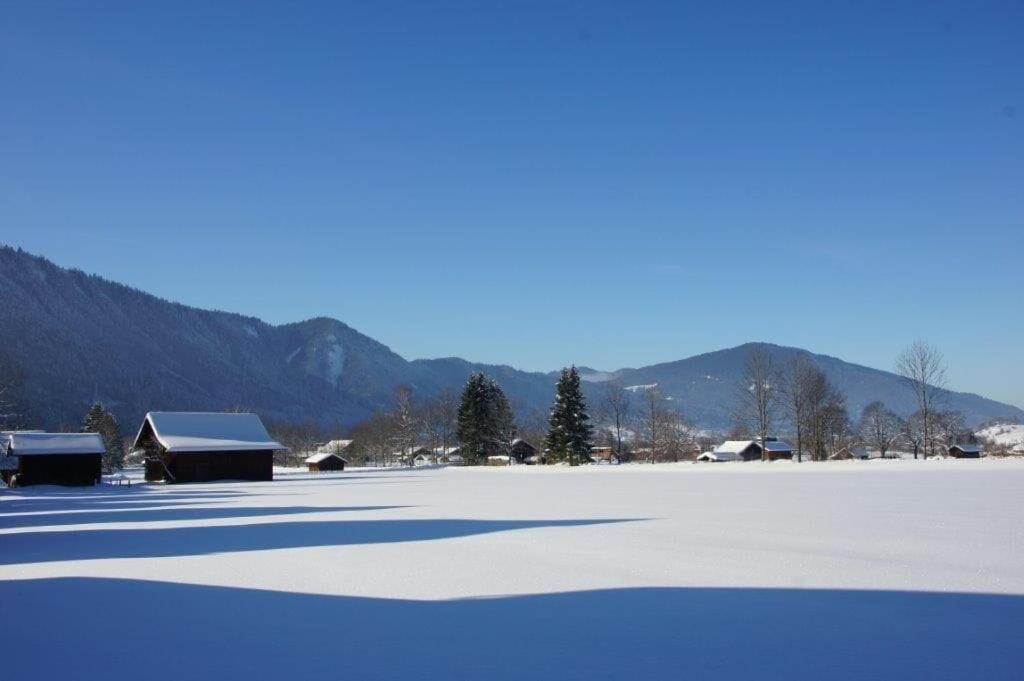 'sissi' Ein Zaubehaftes Im Modernen Landhausstil Apartment Oberammergau